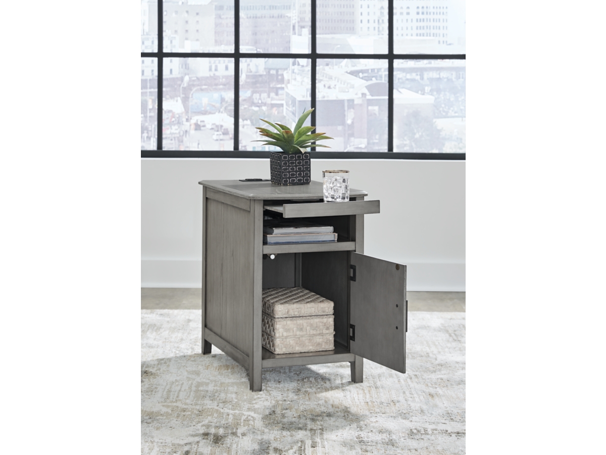 Devonsted Chairside End Table | Ashley