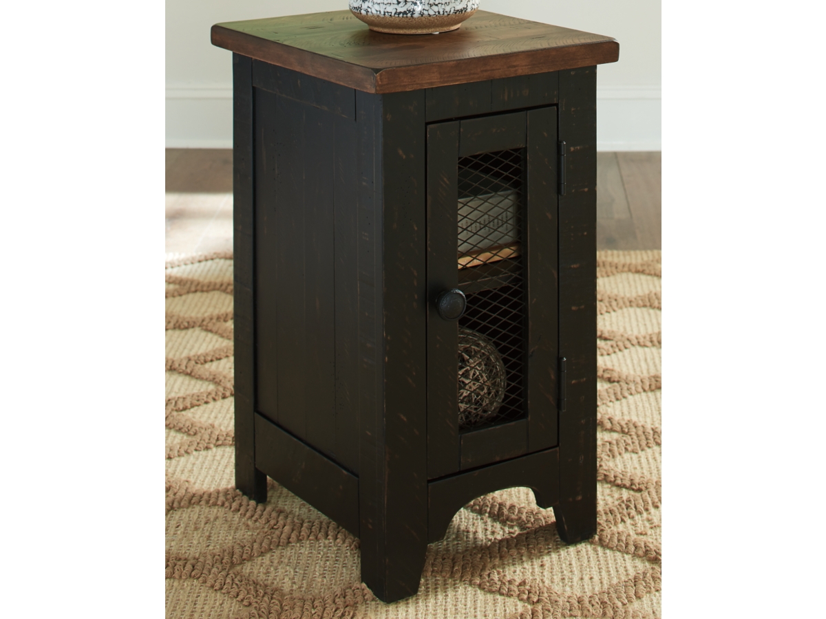 Signature Design by Ashley Valebeck Chairside End Table