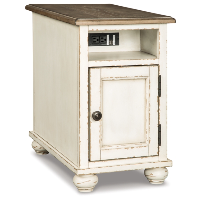 Realyn Chairside End Table with USB Charging