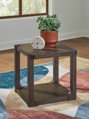 Breckington End Table, , rollover