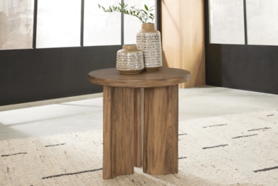 Austanny End Table, , rollover