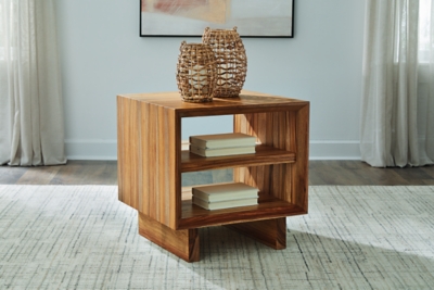 Dressonni End Table, , rollover