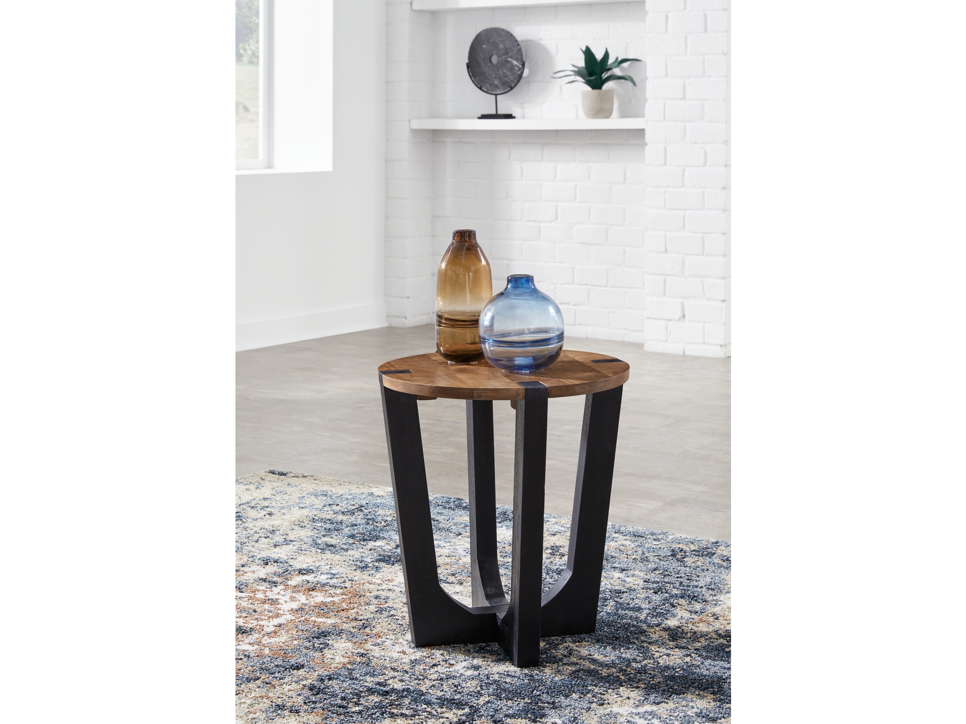 Image 3 of Hanneforth Coffee Table and end table 