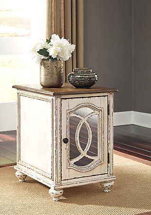 Realyn Chairside End Table, , rollover