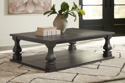 Wellturn Coffee Table with 2 End Tables