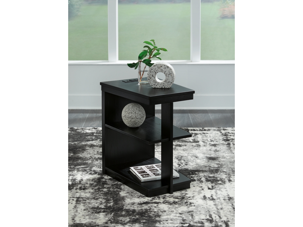 Winbardi Chairside End Table | Ashley