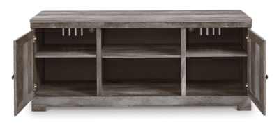 Wynnlow 4-Piece Entertainment Center with Fireplace